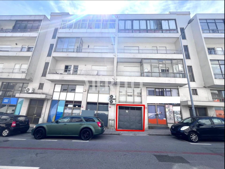Garagem para Venda em São Vitor (Braga) Foto 1