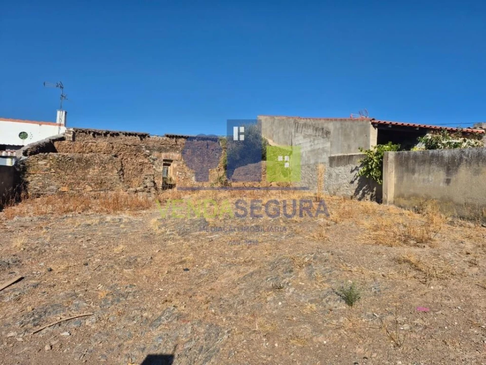 Moradia T4 para Venda em Santo Agostinho e São João Baptista e Santo Amador Foto 2