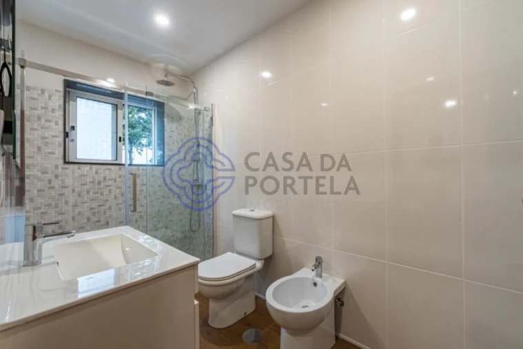 Apartamento T2 para Venda em Paredes Foto 14