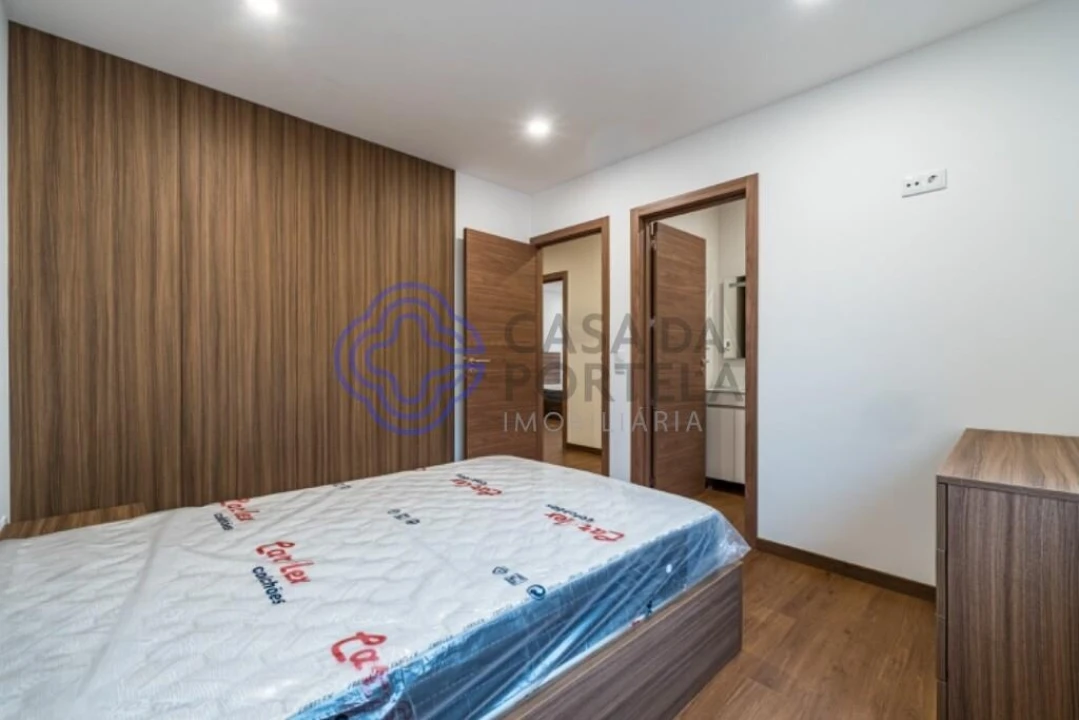 Apartamento T2 para Venda em Paredes Foto 17