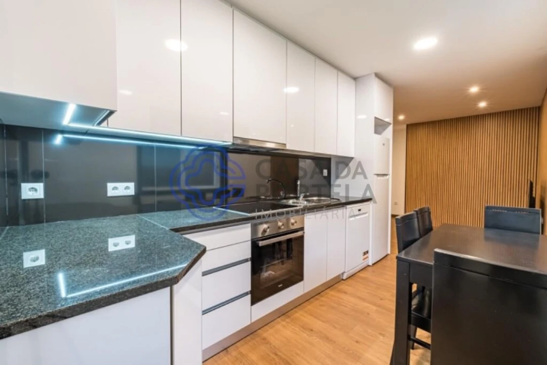 Apartamento T2 para Venda em Paredes Foto 1