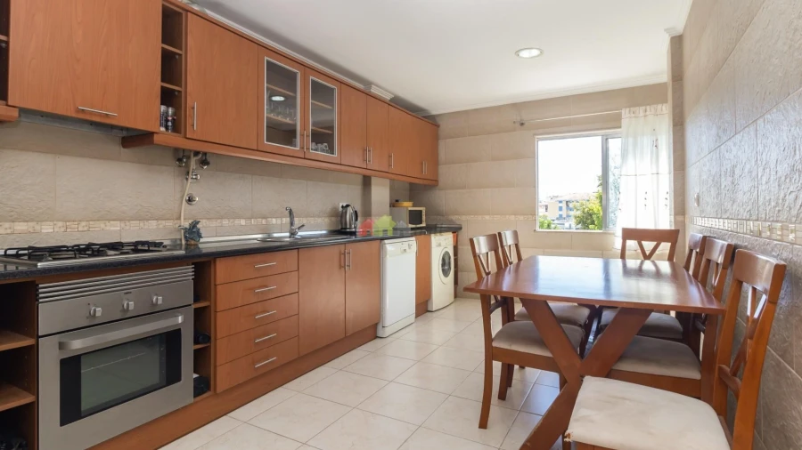 Apartamento T2 para Venda em Baixa da Banheira e Vale da Amoreira