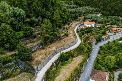 Terreno para Venda em Vilela, Seramil e Paredes Secas