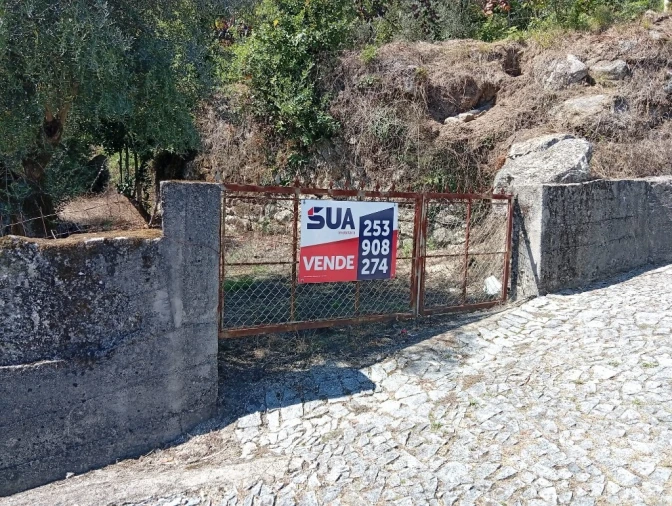 Terreno para Venda em Vilela, Seramil e Paredes Secas Foto 2