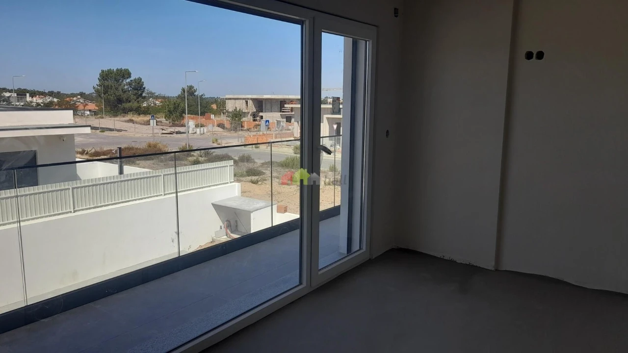 Moradia T4 para Venda em Azeitão (São Lourenço e São Simão) Foto 22