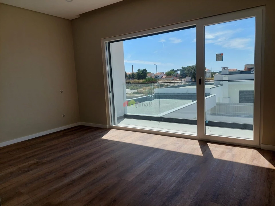 Moradia T4 para Venda em Azeitão (São Lourenço e São Simão) Foto 28