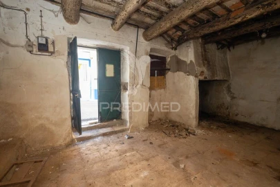 Moradia T6 para Venda em Capelins (Santo Antonio)