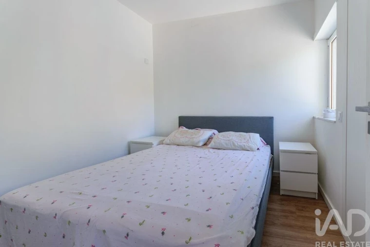 Apartamento T2 para Venda em Nazare Foto 8