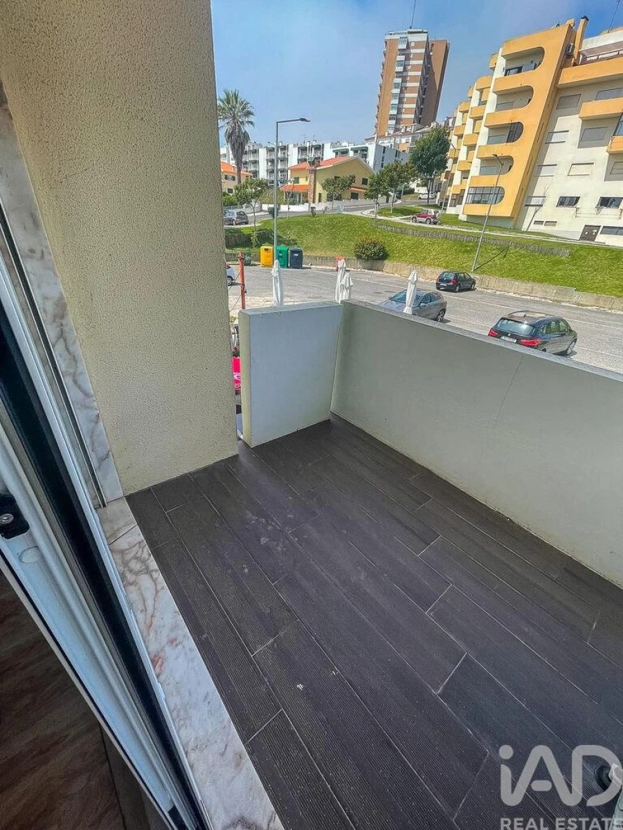 Apartamento T2 para Venda em Nazare Foto 6