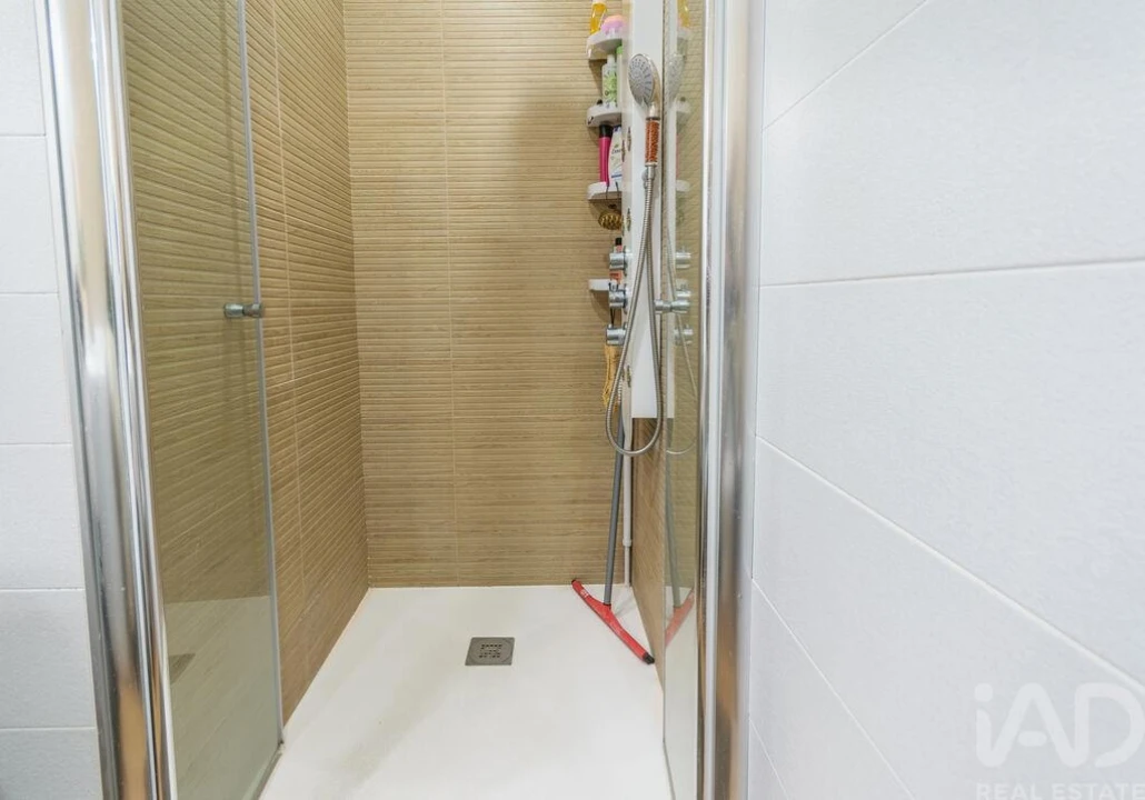 Apartamento T2 para Venda em Nazare Foto 24