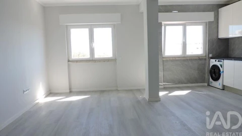 Apartamento para Venda em Setubal (São Sebastião)