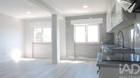 Apartamento para Venda em Setubal (São Sebastião)