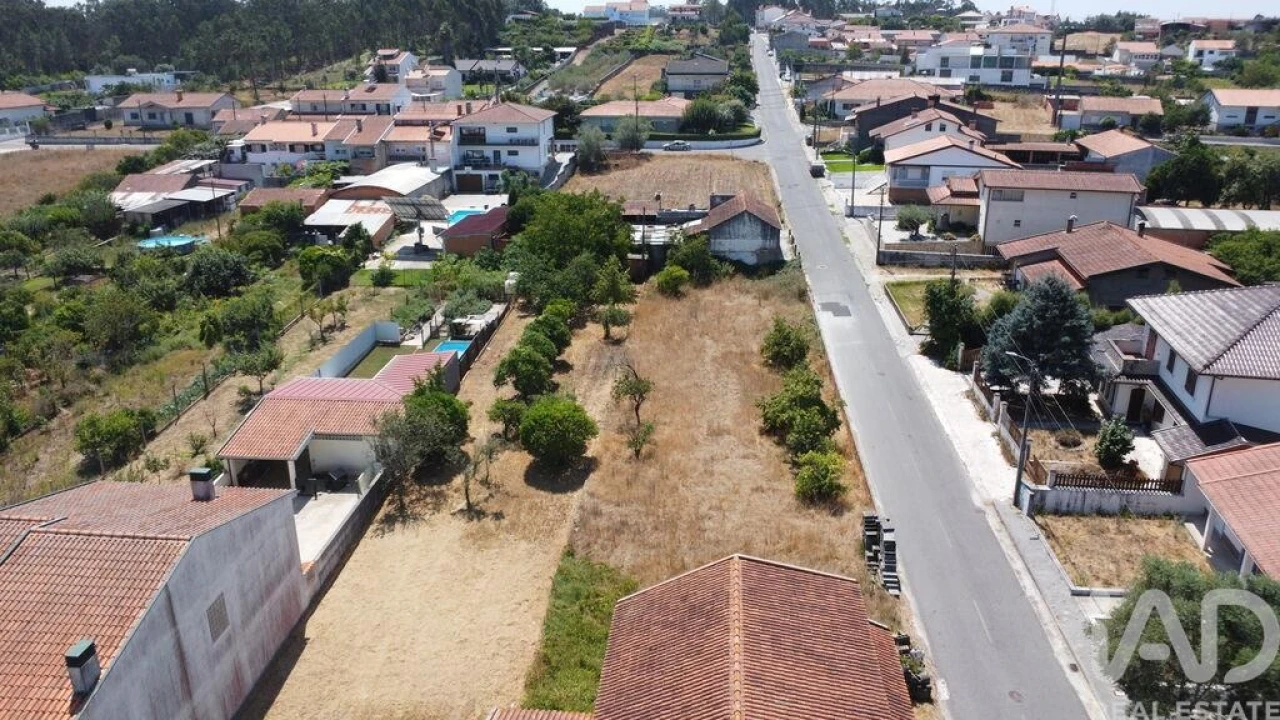 Terreno para Venda em Fermentelos Foto 4