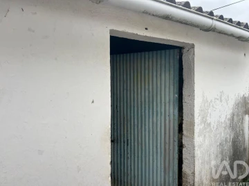 Moradia para Venda em Painho e Figueiros