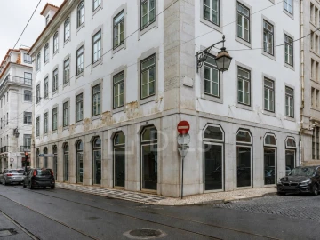 Loja para Arrendamento em Santa Maria Maior