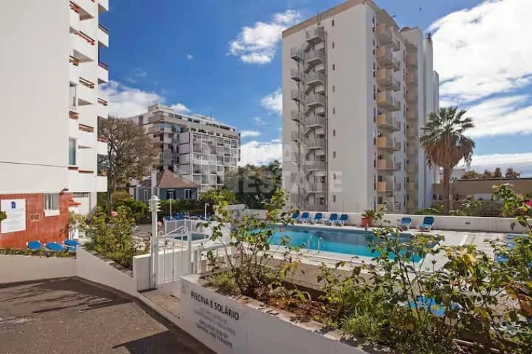 Apartamento T1 para Arrendamento em São Martinho Foto 5