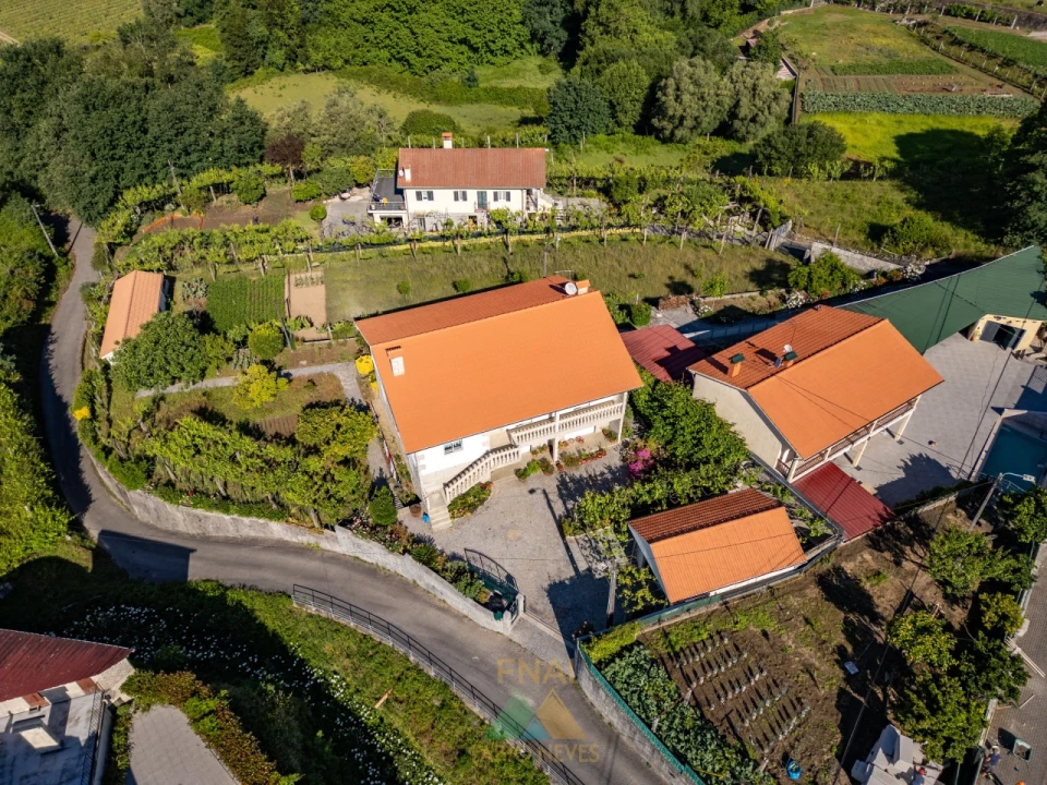 Moradia T4 para Venda em Vilela, São Cosme e São Damião e Sá Foto 3