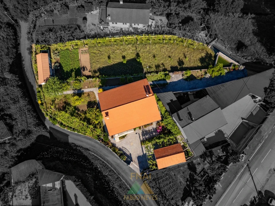 Moradia T4 para Venda em Vilela, São Cosme e São Damião e Sá Foto 4