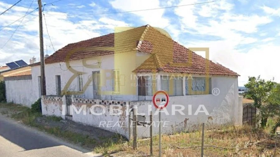 Moradia T2 para Venda em Abitureiras