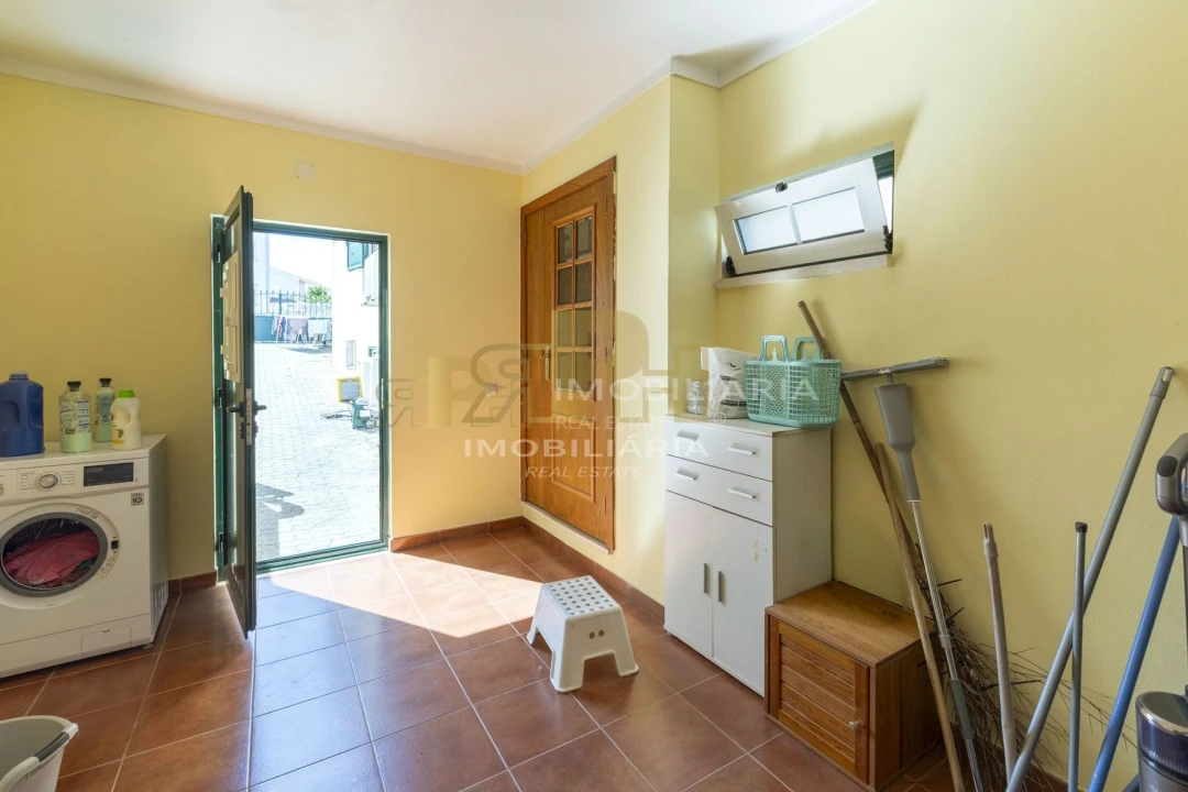Moradia T3 para Venda em Marvila, Ribeira Santarém, São Salvador, São Nicolau Foto 42