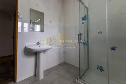 Moradia T5 para Venda em Alcanede