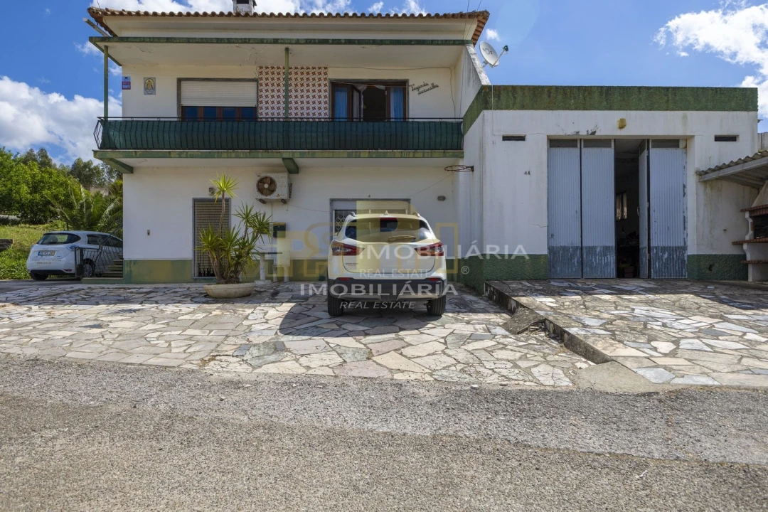 Moradia T5 para Venda em Alcanede Foto 15