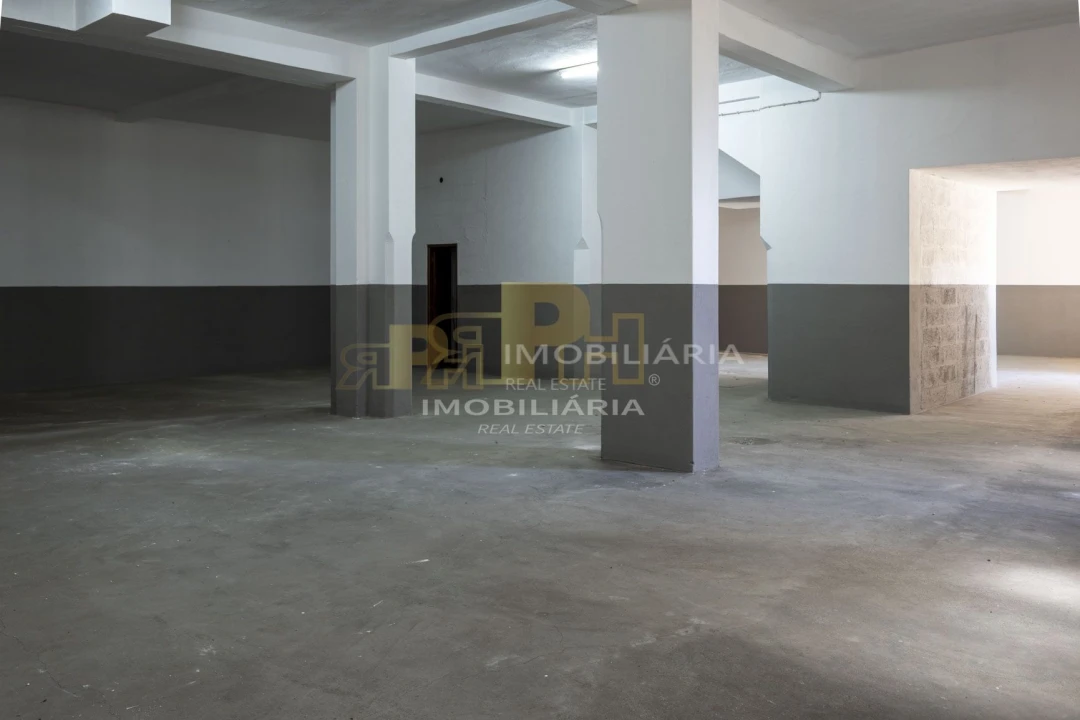 Garagem para Arrendamento em Marvila, Ribeira Santarém, São Salvador, São Nicolau Foto 9