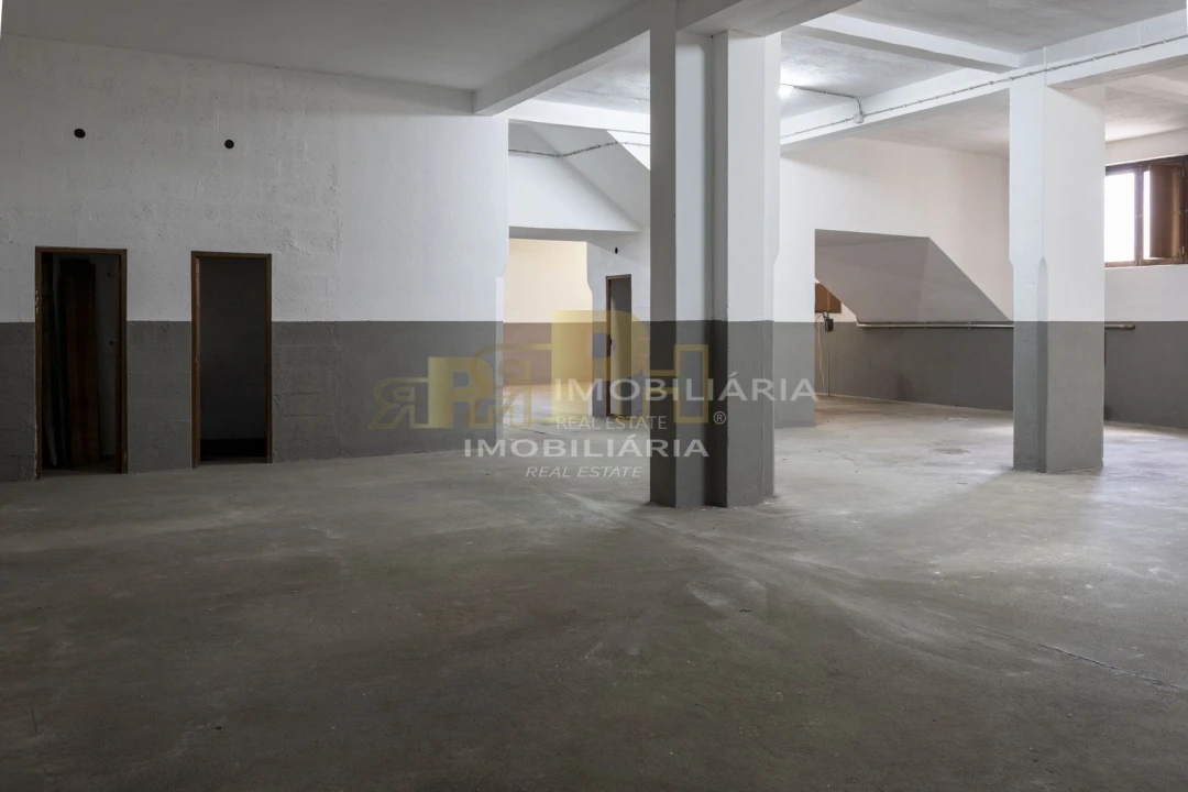 Garagem para Arrendamento em Marvila, Ribeira Santarém, São Salvador, São Nicolau Foto 12