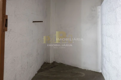 Garagem para Arrendamento em Marvila, Ribeira Santarém, São Salvador, São Nicolau