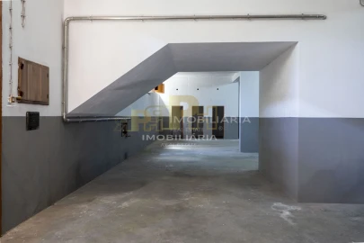 Garagem para Arrendamento em Marvila, Ribeira Santarém, São Salvador, São Nicolau