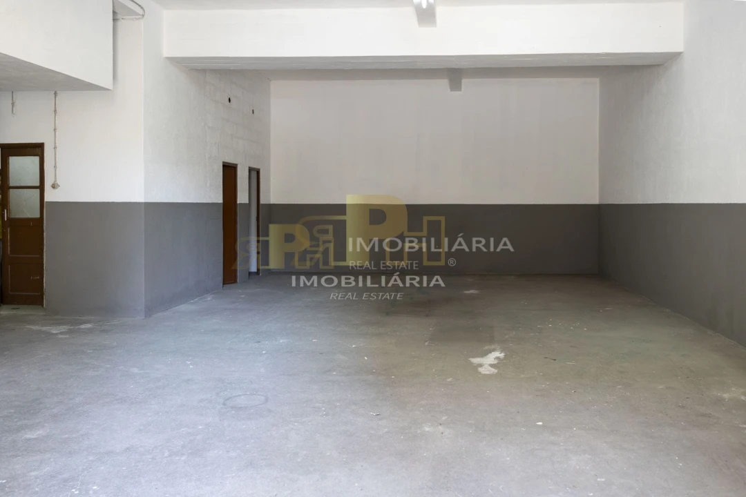 Garagem para Arrendamento em Marvila, Ribeira Santarém, São Salvador, São Nicolau Foto 2