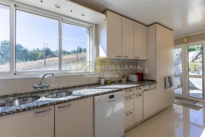 Quinta T5 para Venda em Moçarria