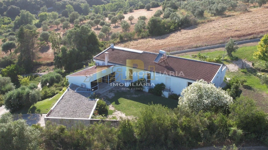 Quinta T5 para Venda em Moçarria Foto 2