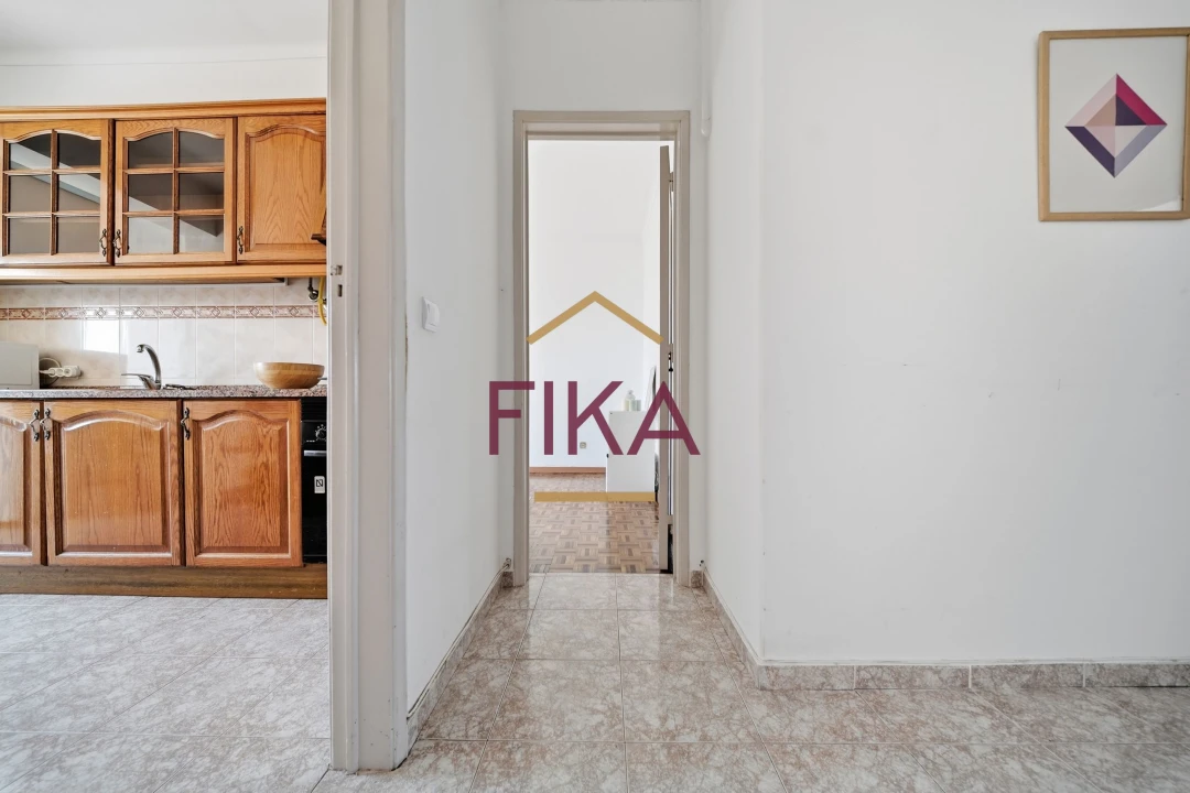 Apartamento T3 para Venda em Seixal Foto 17