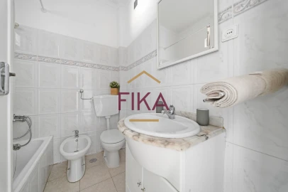 Apartamento T3 para Venda em Seixal