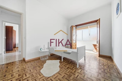 Apartamento T3 para Venda em Seixal