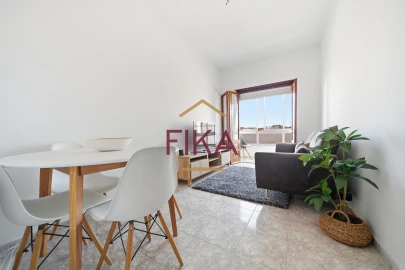 Apartamento T3 para Venda em Seixal