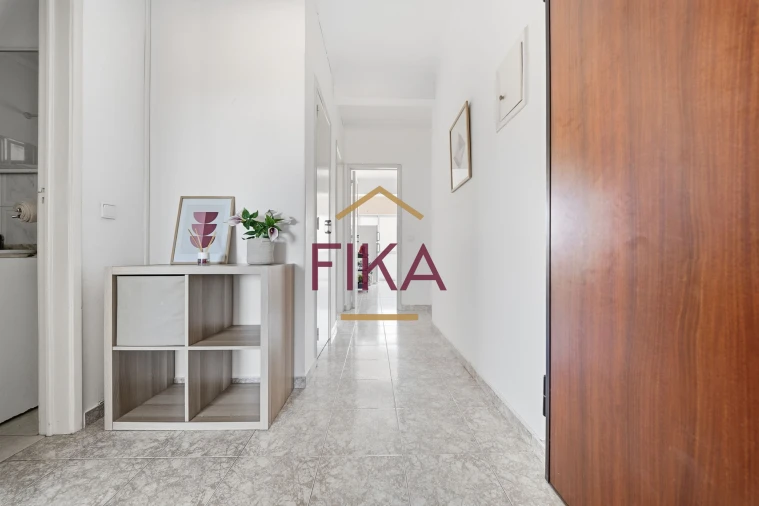 Apartamento T3 para Venda em Seixal Foto 11