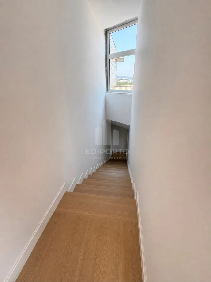 Apartamento T3 para Venda em Santa Marinha e São Pedro da Afurada Foto 9