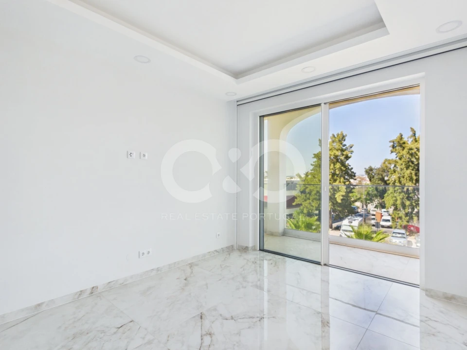 Apartamento T2 para Venda em Lagos (São Sebastião e Santa Maria) Foto 8