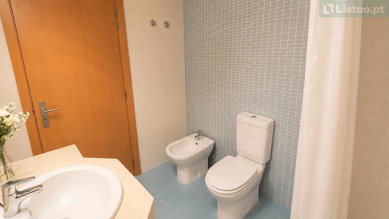 Apartamento T2 para Venda em Rio de Mouro Foto 19