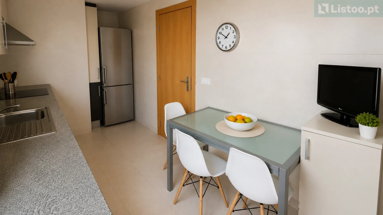 Apartamento T2 para Venda em Rio de Mouro Foto 17