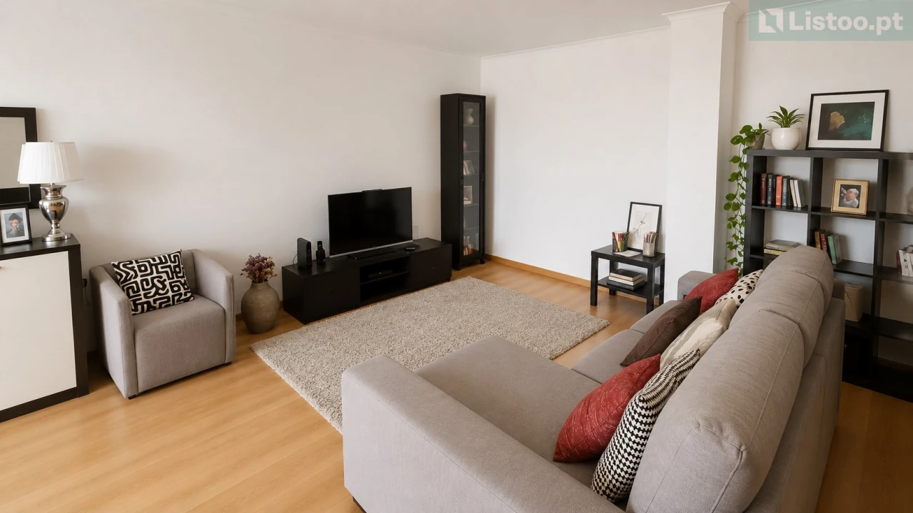 Apartamento T2 para Venda em Rio de Mouro Foto 4