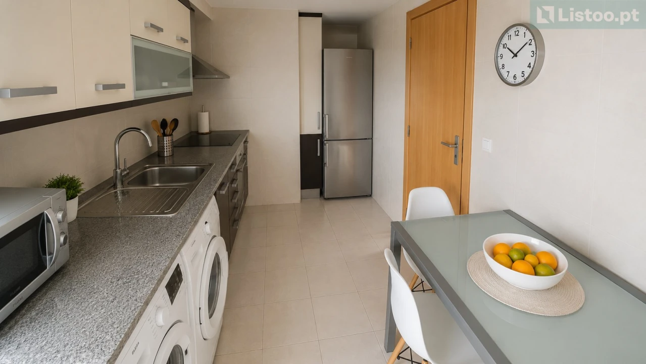 Apartamento T2 para Venda em Rio de Mouro Foto 16