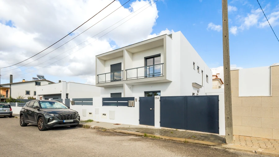Moradia T3 para Venda em Fernao Ferro