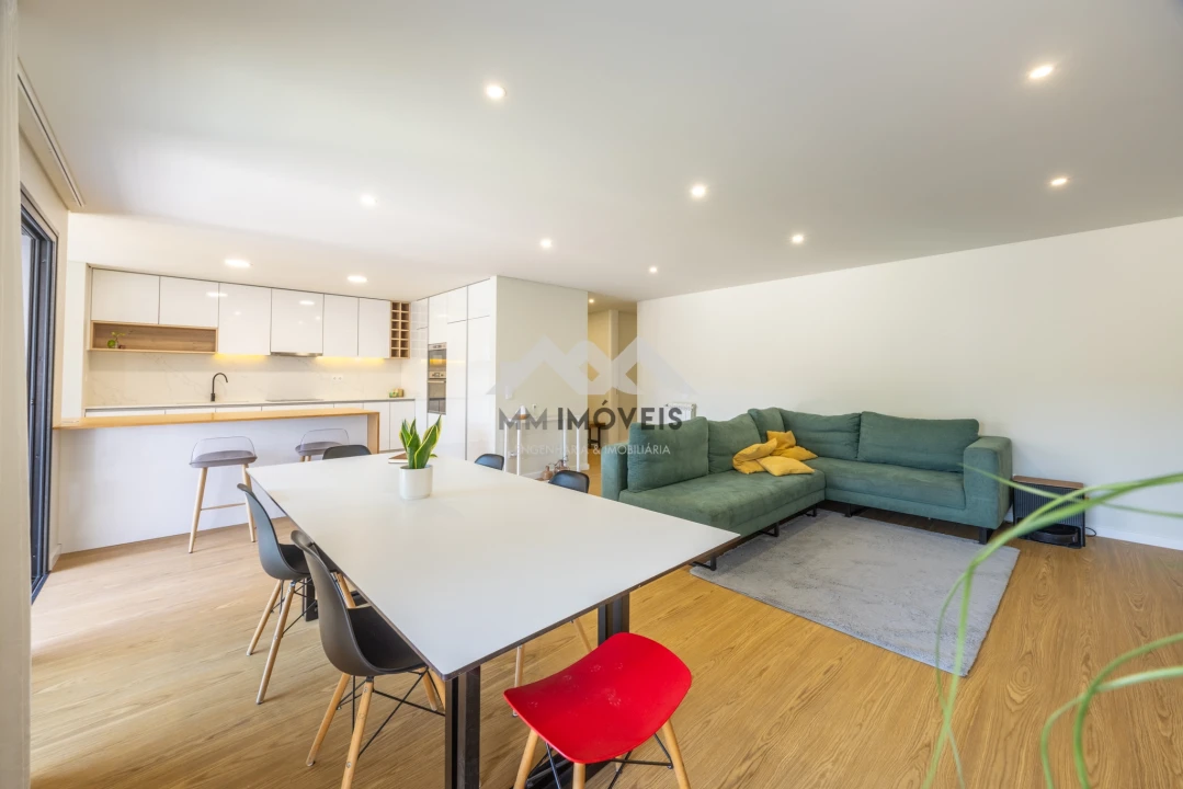 Apartamento T3 para Venda em Valongo Foto 17