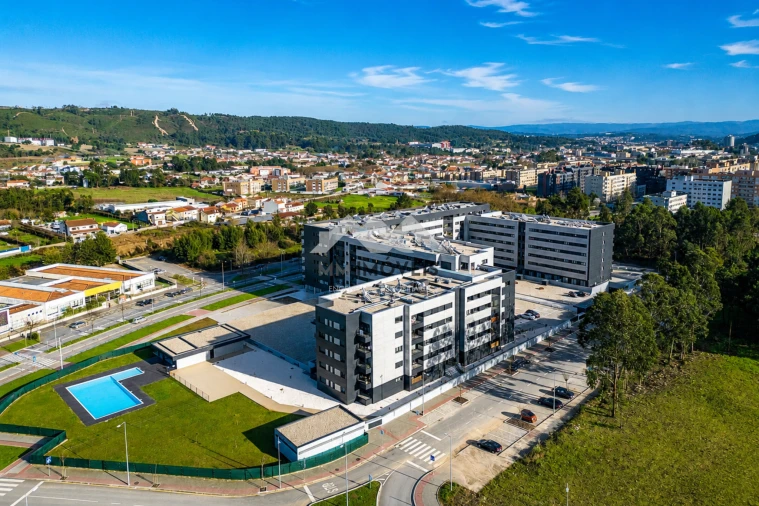 Apartamento T3 para Venda em Valongo Foto 40