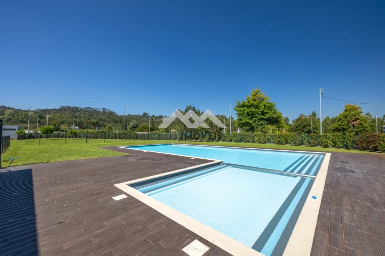 Apartamento T3 para Venda em Valongo Foto 47