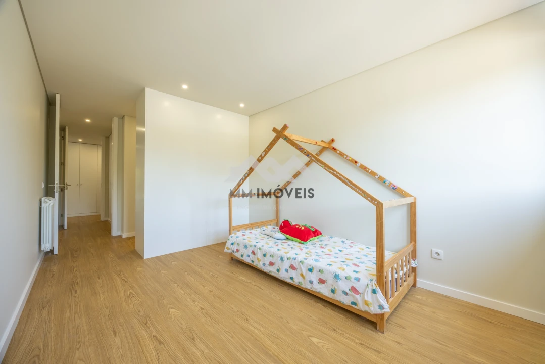 Apartamento T3 para Venda em Valongo Foto 26