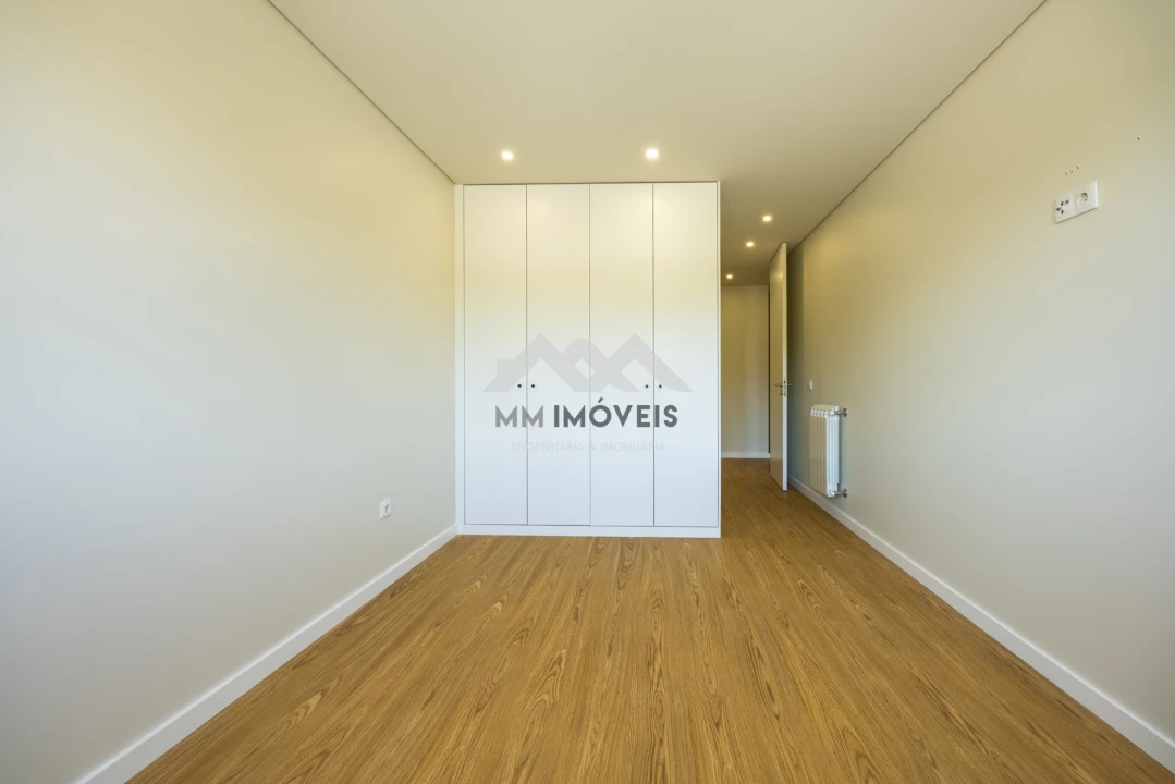 Apartamento T3 para Venda em Valongo Foto 31